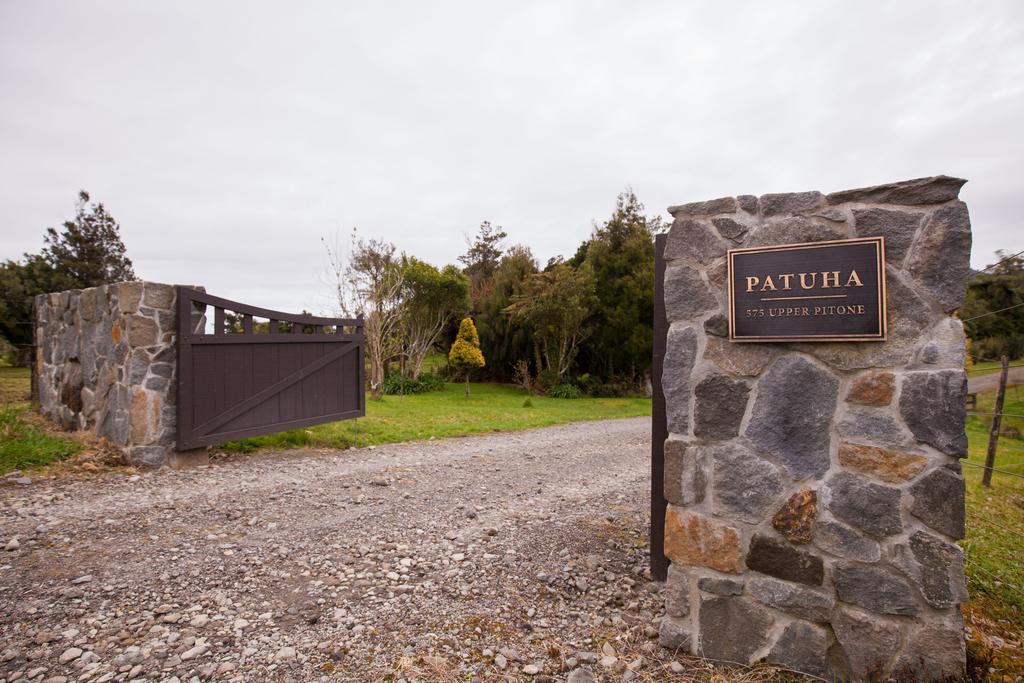 Patuha Rainforest Retreat Okato Exterior foto