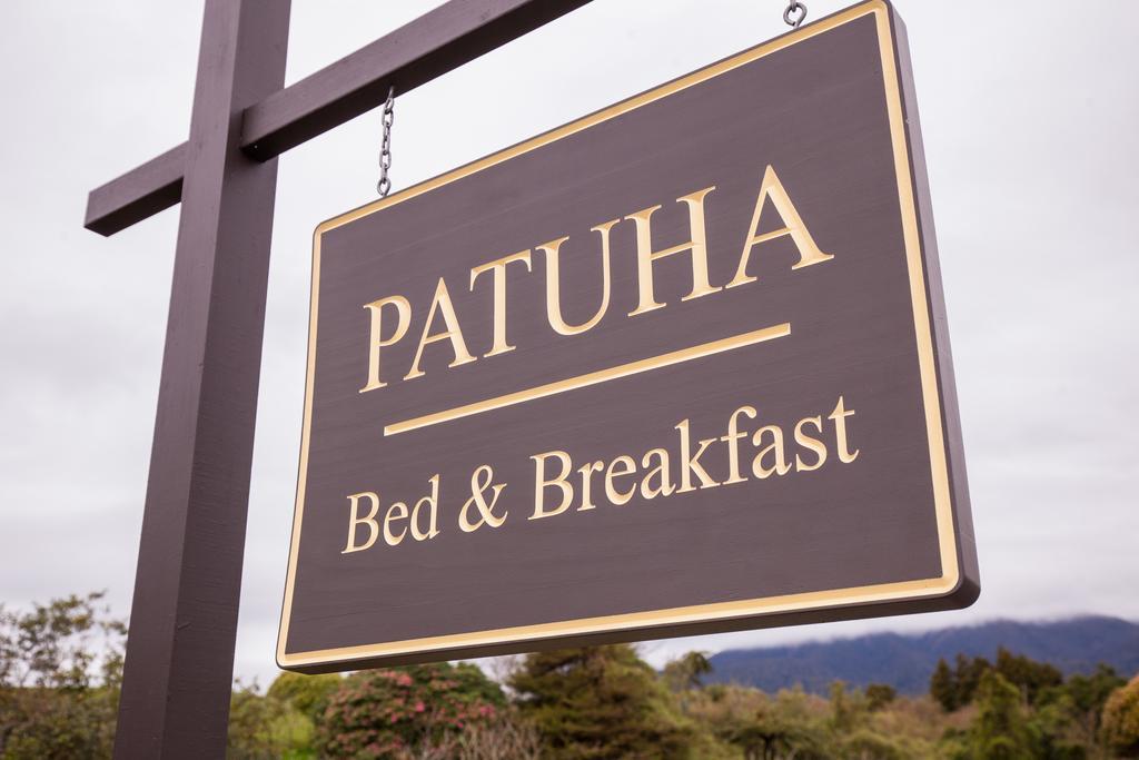 Patuha Rainforest Retreat Okato Exterior foto
